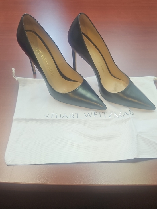 Stuart Weitzman Shoes - Stuart Weitzman Black Pointed Toe Leather Stilettos